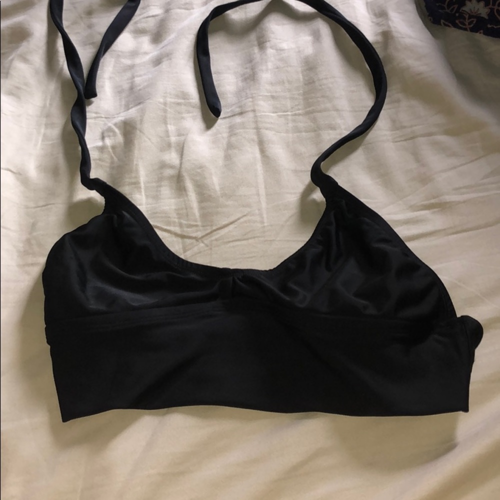 Halter tie black sports bra